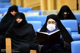 دیدار صمیمانه روحانی با خانواده شهدا و ایثارگران/تصاویر