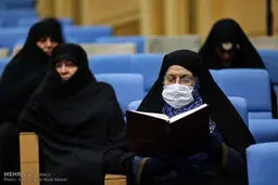 دیدار صمیمانه روحانی با خانواده شهدا و ایثارگران/تصاویر