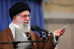 رهبر انقلاب: سران‌قوا به پشتوانه کارشناسی تصمیمی گرفتند و باید اجرا شود/ افزایش قیمت بنزین به افزایش قیمت دیگر کالاها منجر نشود/ مردم از افرادی که تخریب می‌کنند فاصله بگیرند