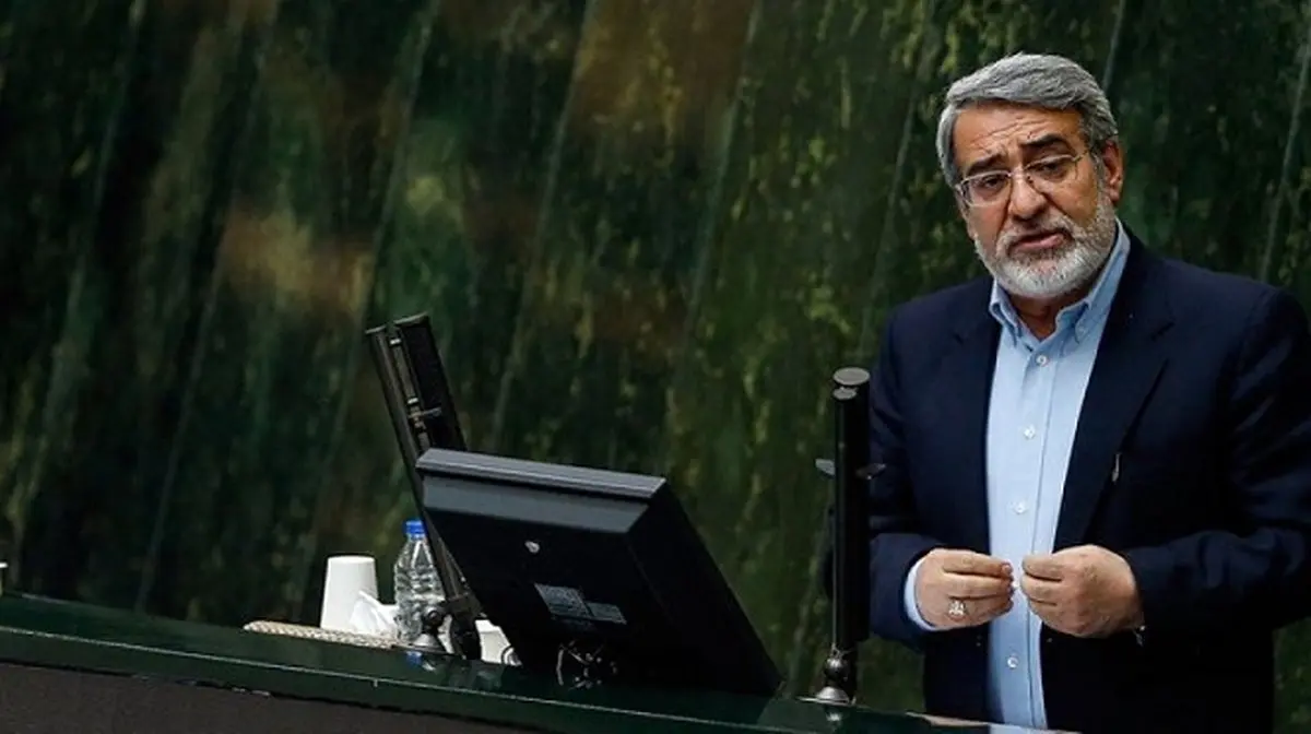 نماينده تهران خطاب به رحمانی فضلی: مسئولیت اتفاقات را بپذیر و با جوانمردی از وزارت کشور استعفا بده