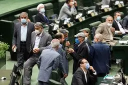 اسامی ۱۵ نماینده مجلس در سفر جنجالی به مشهد با خرج شهرداری