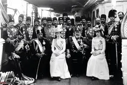 مظفرالدین‌شاه در کشتی شاه ادوارد/ عکس