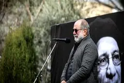 گریه های آتیلا پسیانی در مراسم تشییع پیکر حسین محب اهری/عکس