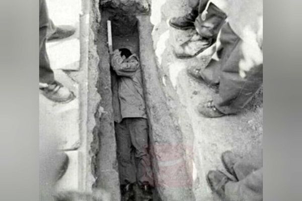 اولین باری که سردار محمد باقری داخل قبر خوابید!