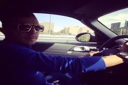 لوکس‎سواری پسر خبرساز قلعه‎نویی/عکس