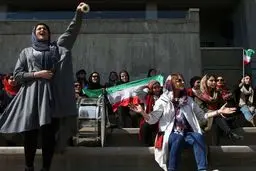 عکس: مهناز افشار در باشگاه آرارات