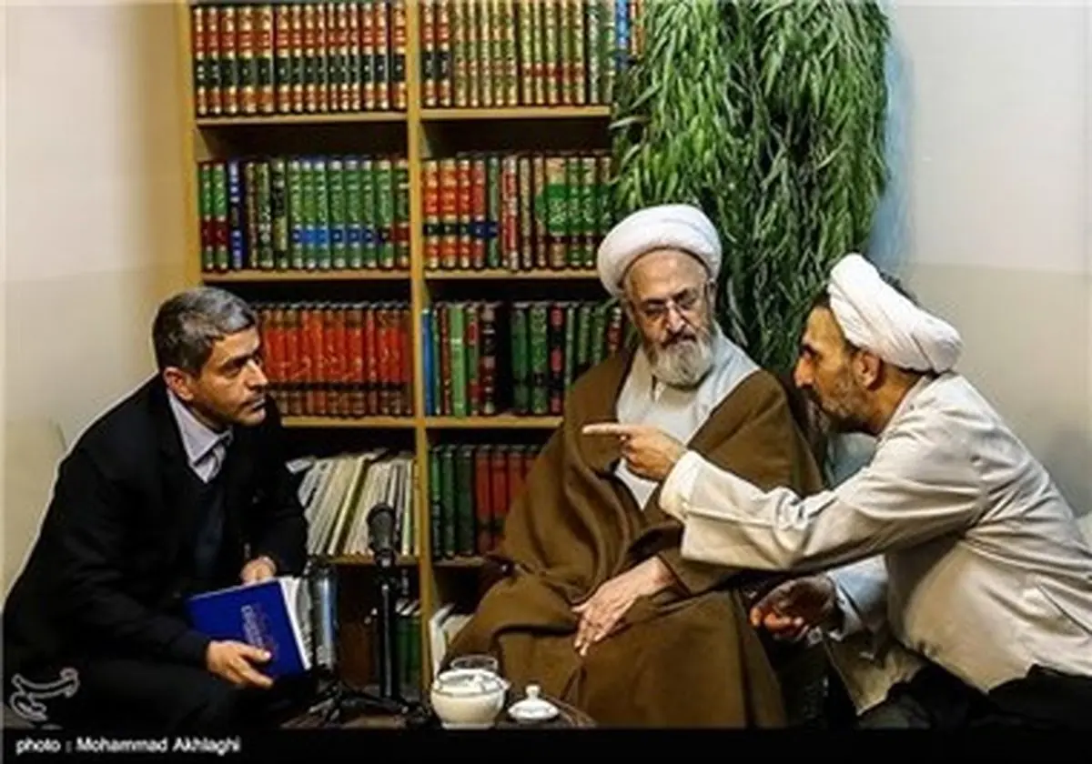 دیدار وزیر اقتصاد با مراجع تقلید در قم/ تصاویر