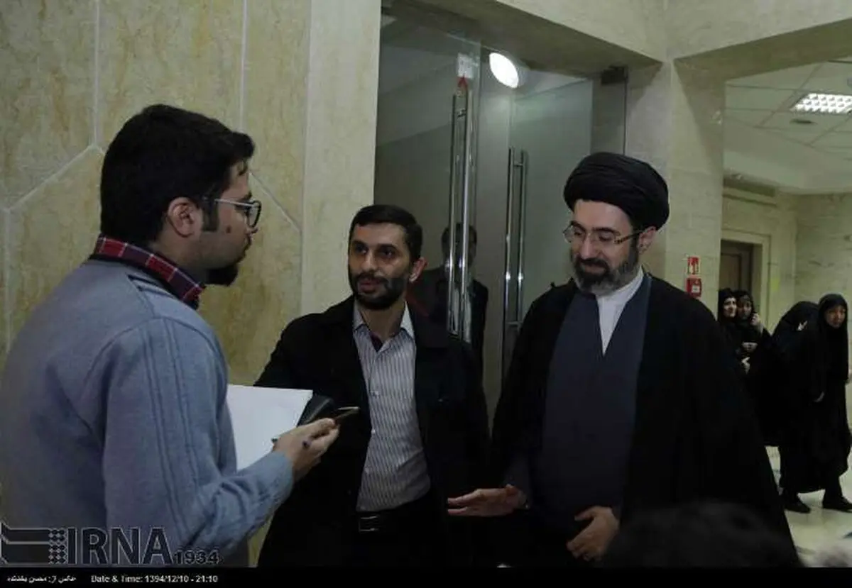 عیادت فرزند رهبری از آیت‌الله واعظ طبسی/عکس