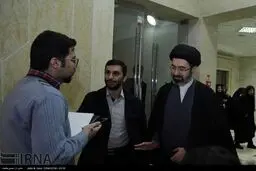 عیادت فرزند رهبری از آیت‌الله واعظ طبسی/عکس