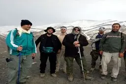 کوهپیمایی لاریجانی در ارتفاعات تهران/عکس
