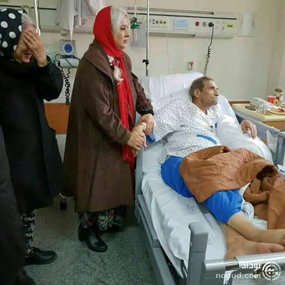 پرستاری فرحناز منافی از محب اهری پس از ۱۸ سال/عکس