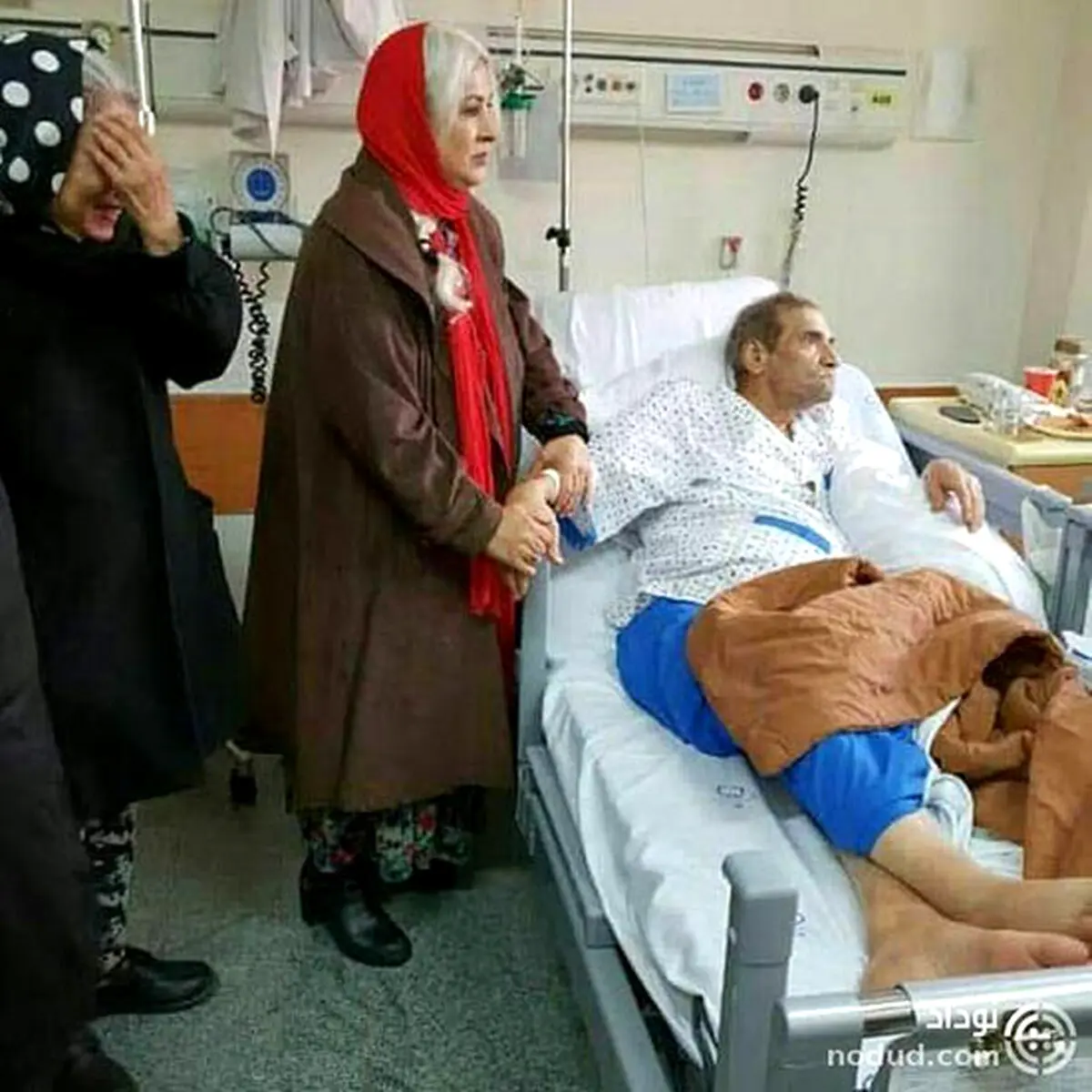 پرستاری فرحناز منافی از محب اهری پس از ۱۸ سال/عکس