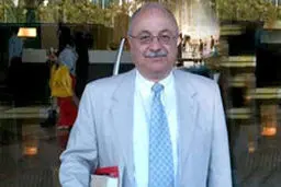 نادر انتصار: مذاکرات ایران و فرانسه به احیای برجام منجر نمی‌شود/ روحانی زیر بار خروج از برجام نمی‌رود