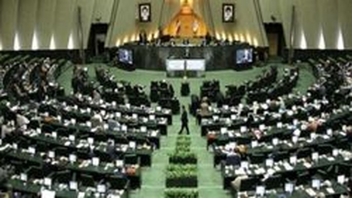 رقابت پیچیده زاکانی و قالیباف در پارلمان؛ مجلس یازدهم چند فراکسیونی است؟