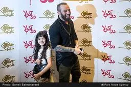 حضور خواننده غیر مجاز در اکران خصوصی یک فیلم/ عکس