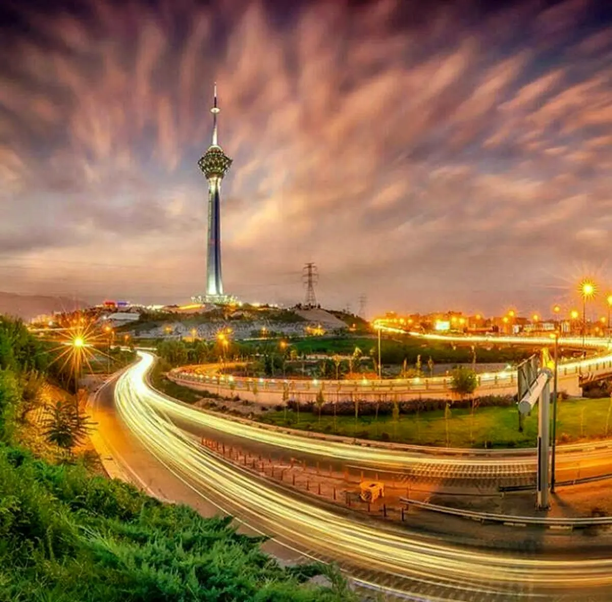 نمایی زیبا از برج میلاد تهران/ عکس