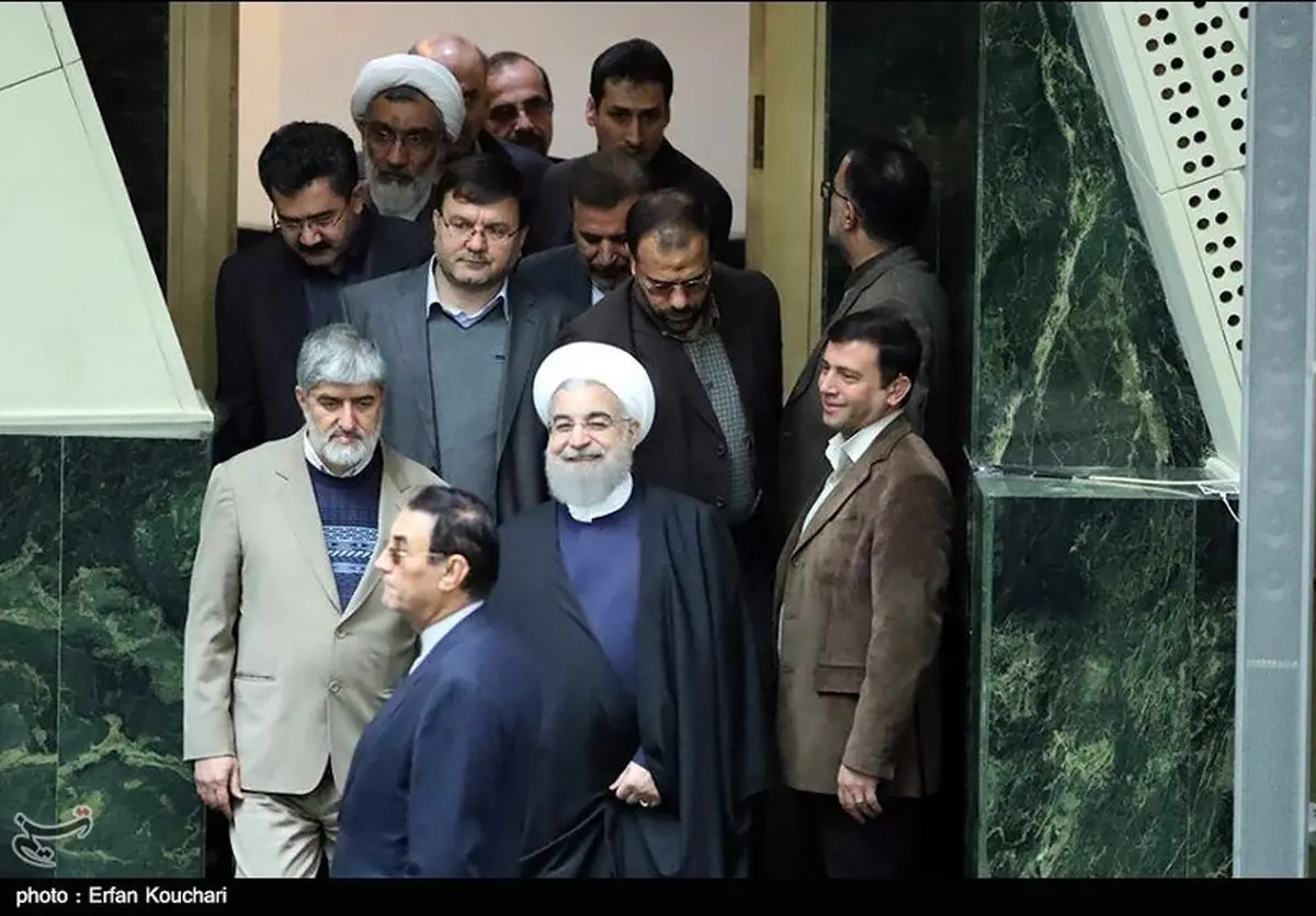 استقبال علی مطهری از روحانی/عکس