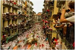 کشوری که تعداد توریستهای آن از جمعیت خود کشور بیشتر است! / عکس