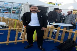 توضیح بازیگر «ناهید» درباره شلوارش در کن!