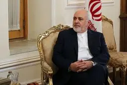 کیهان نگران شد/ این بار از نامزدی ظریف برای 1400