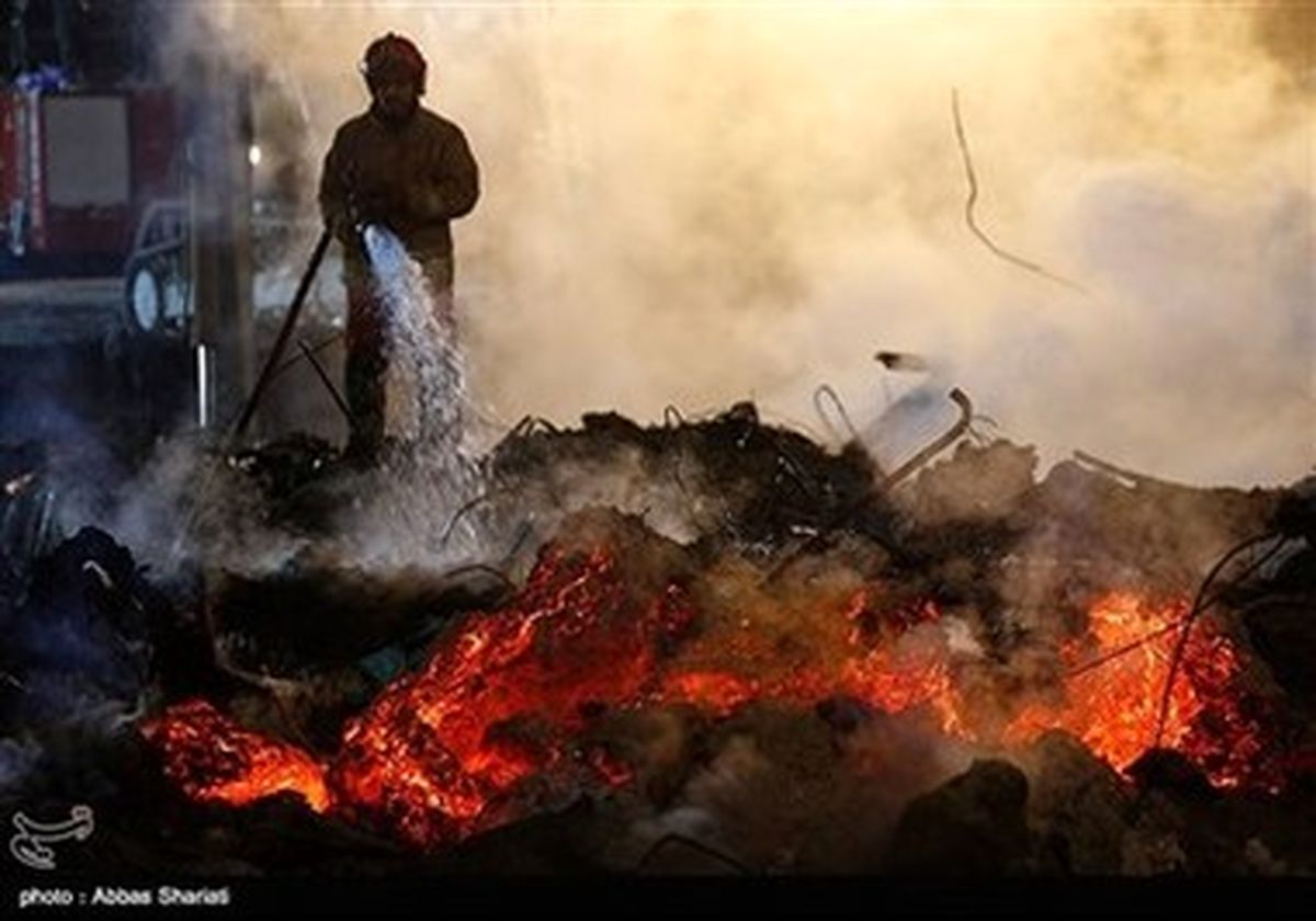 کشف پیکر آخرین آتش نشان شهید حادثه پلاسکو/تصاویر