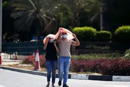 نتيجه افزايش دماي هوا در دبي + عكس