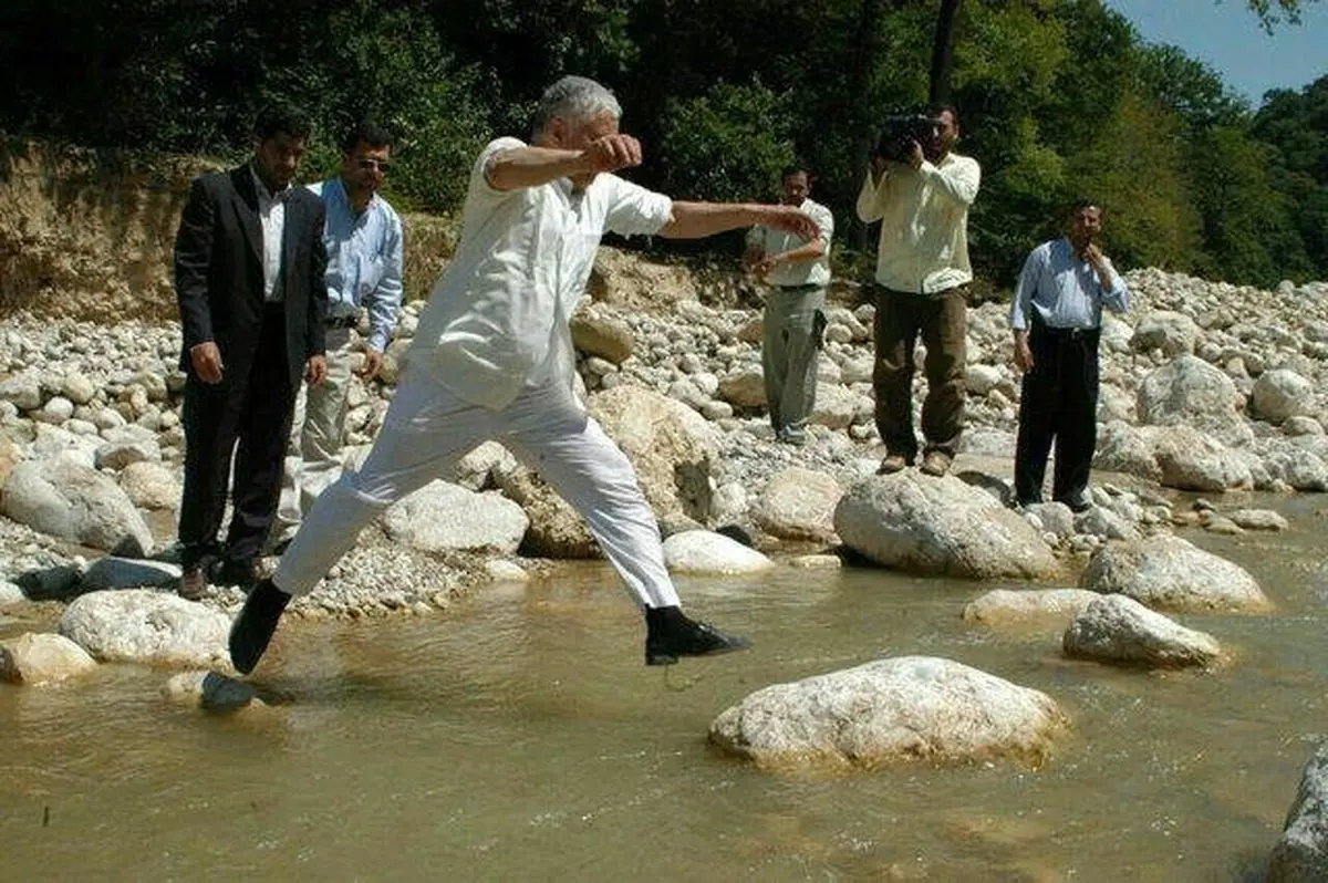 عکسی «عجیب» از مرحوم هاشمی‌رفسنجانی