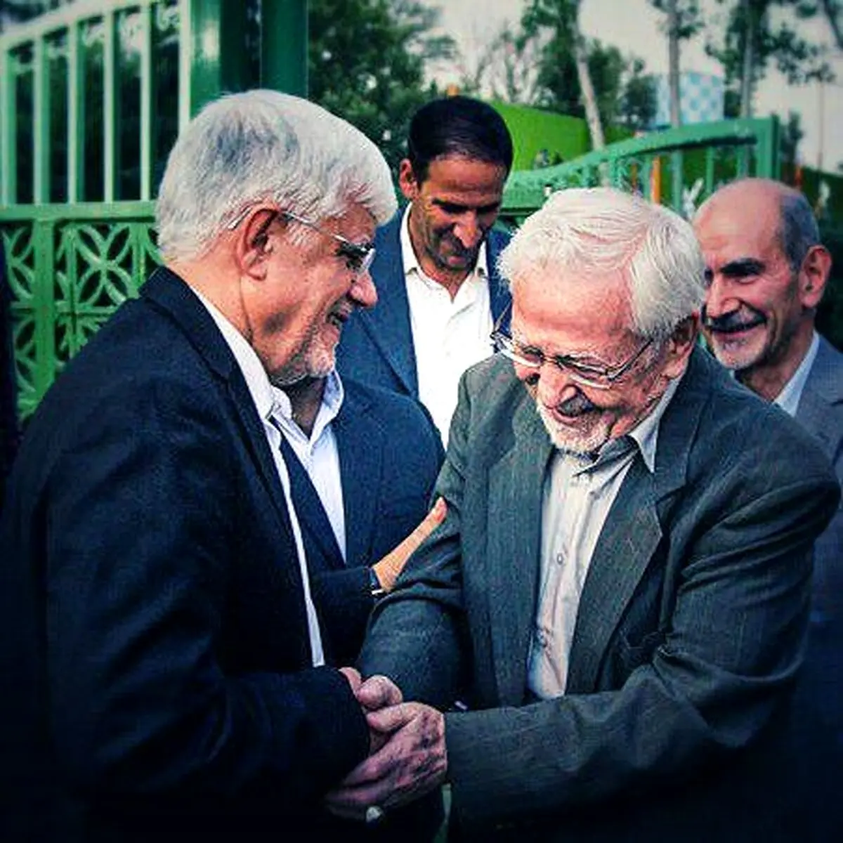 تصویر وزیرخارجه بازرگان در اینستاگرام عارف /چند سکانس از زندگی ابراهیم یزدی