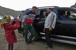 عکس/ وزیر بهداشت در لنز دختر بچه عکاس