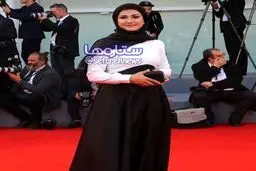 تصویری از پوشش متفاوت باران کوثری در جشنواره ونیز