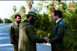 شهید فکوری در کنار رهبر انقلاب/عکس
