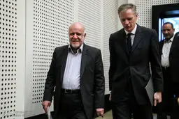 امضای توافقنامه توسعه میدان نفتی کرنج