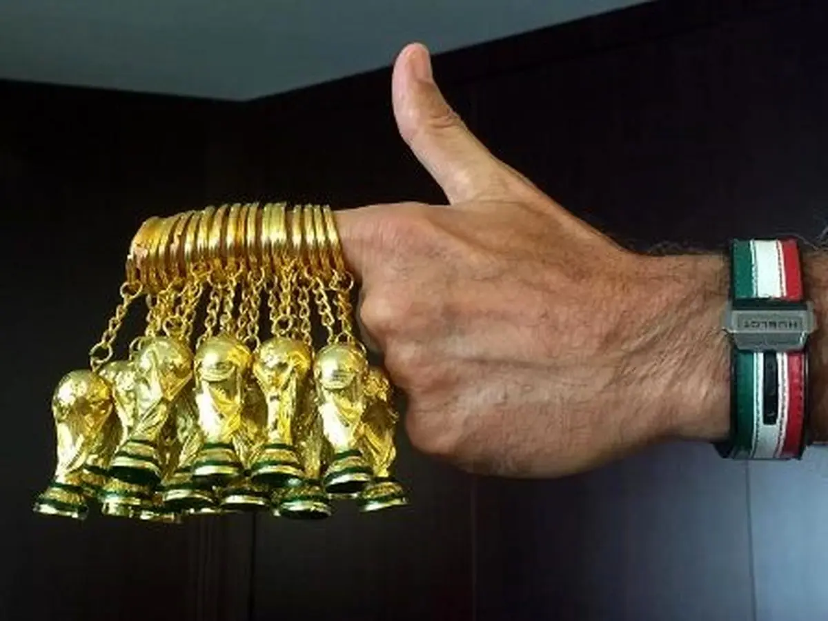 هدیه جالب کی روش به ملی پوشان ایران قبل از بازی با چین + عکس