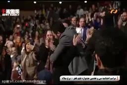ببینید: سیمرغ بلورین بهترین بازیگر نقش اول مرد به هوتن شکیبا رسید
