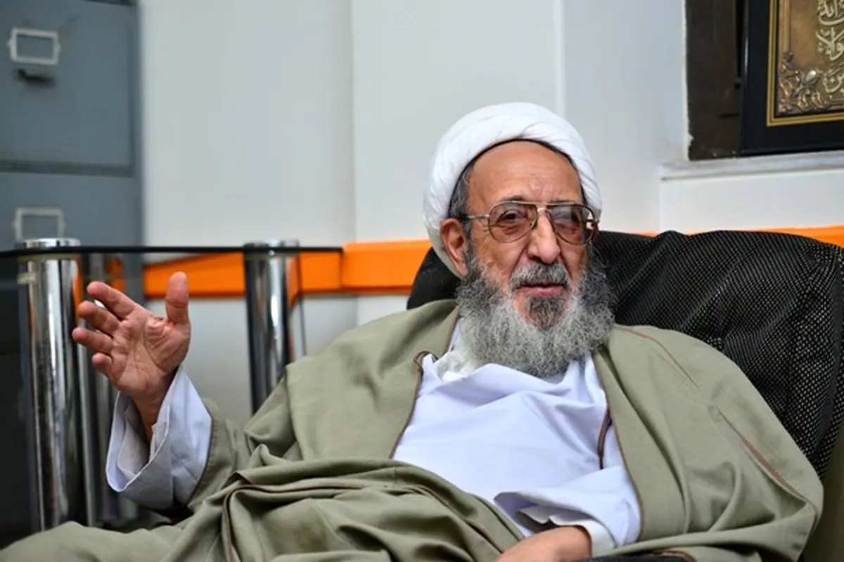 ابدا تصور نمی‌کردیم روزی یک کوتوله سیاسی مثل احمدی‌نژاد رئیس جمهور شود