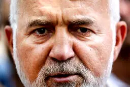 احمد توکلی: مردم مسئولین را دروغ گو می‌دانند!