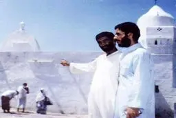 عکس کمتر دیده شده از دو سردار سرافراز در مدینه