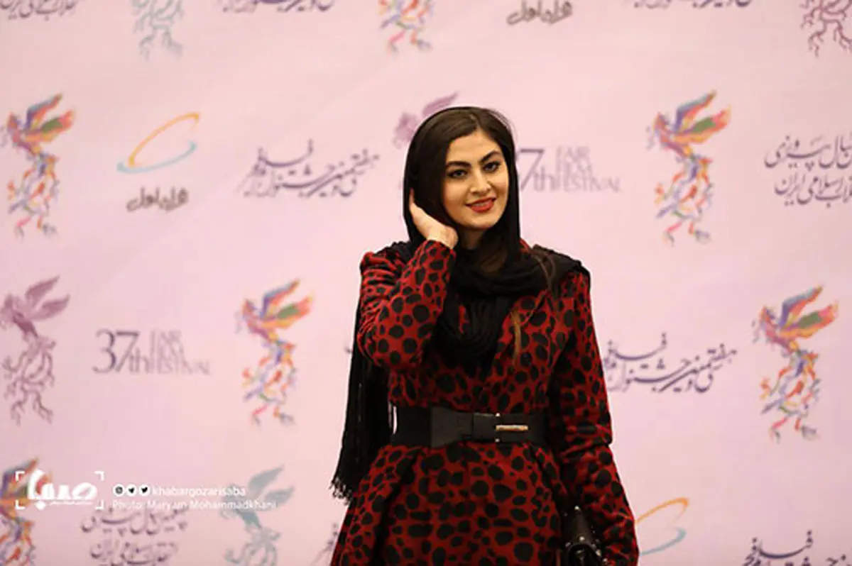 عکس: «بانوی عمارت» مقابل عکاسان