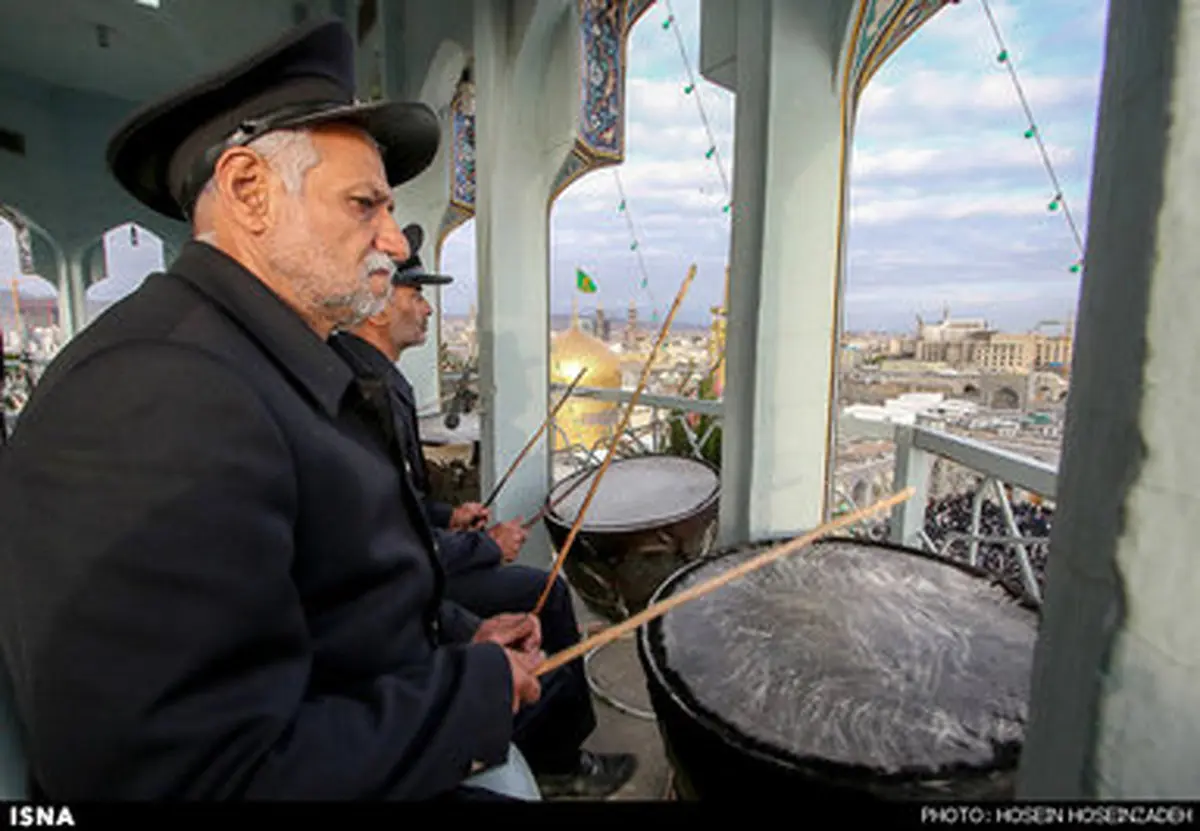 آیین نقاره نوازی در سالروز ولادت امام رضا (ع)/تصاویر