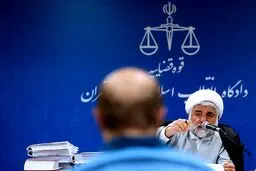 حواشی سومین جلسه دادگاه متهمان نفتی:/وزرای سابق که به این باند کمک کرده باشند احضار می‌شوند/متهم:من حقوق‌دان نیستم !