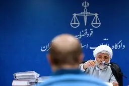 حواشی سومین جلسه دادگاه متهمان نفتی:/وزرای سابق که به این باند کمک کرده باشند احضار می‌شوند/متهم:من حقوق‌دان نیستم !