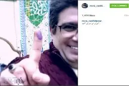 رضا رشیدپور با انگشت جوهری / عکس