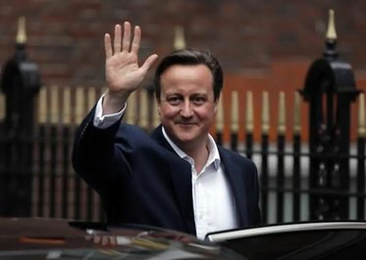 بازگشت کامرون به قدرت/تصاویر