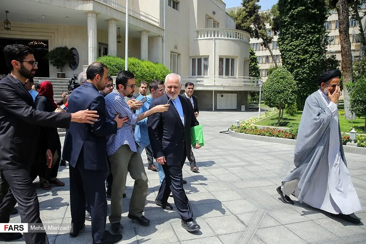 درحاشیه جلسه هیات دولت