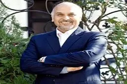 مردی که فقط رنجدیده‌ها را استخدام می‌کند + عکس