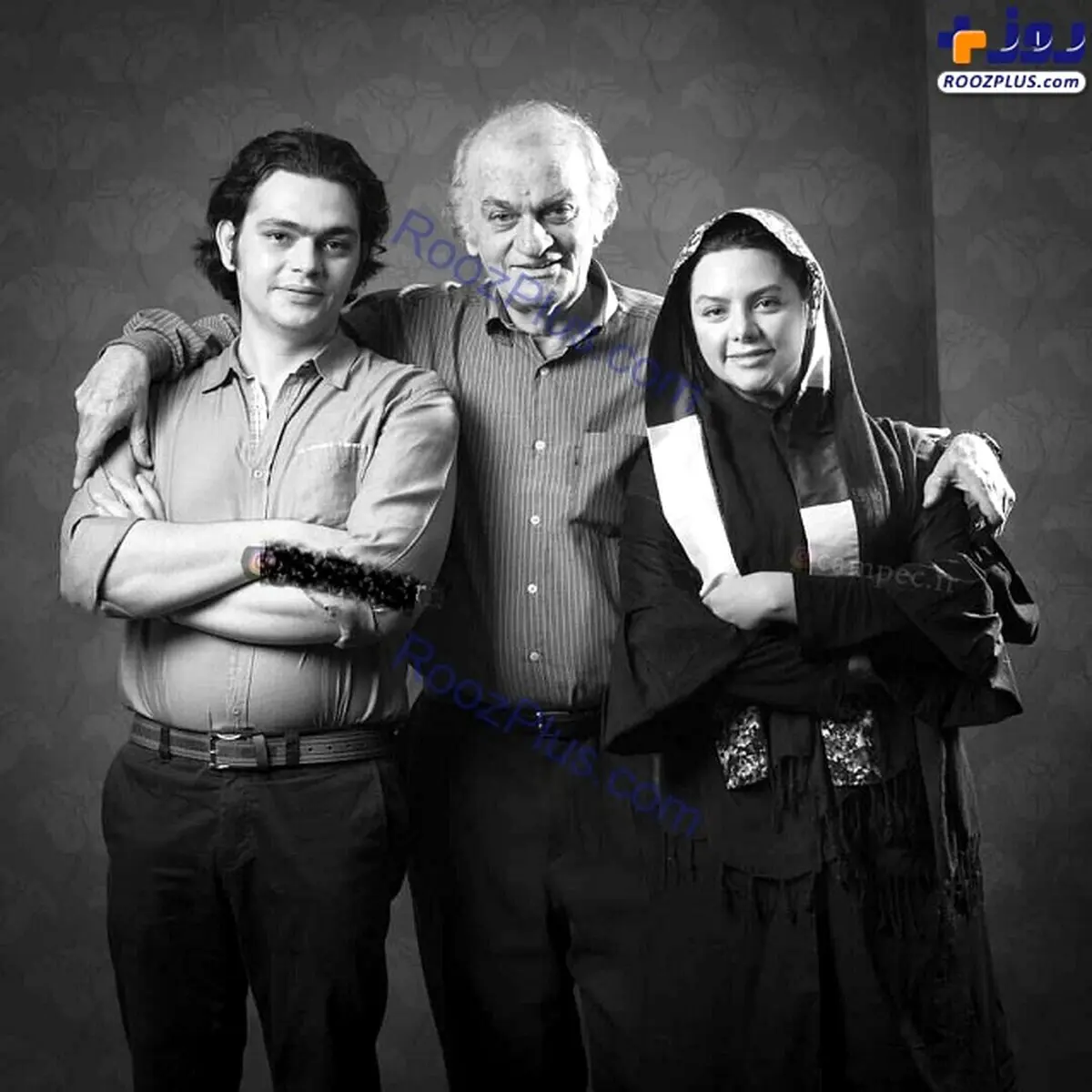 عکسی از بازیگر کم پیدای تلویزیون و فرزندانش