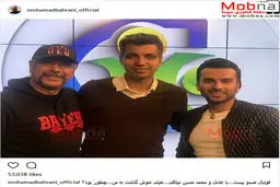 عکس یادگاری گوینده جناب خان به همراه فردوسی پور/ عکس