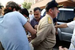 بازداشت یکی از عوامل کودتای نافرجام در ترکیه/ عکس