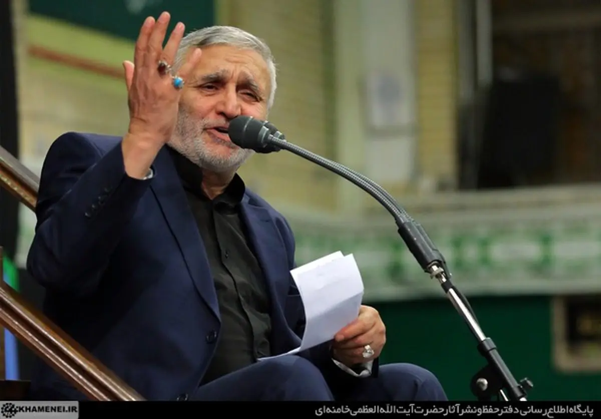 مداحی حاج منصور ارضی در حضور رهبر انقلاب/عکس