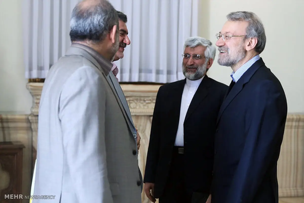 لاریجانی و جلیلی زیر چتر واحد اصول گرایی جمع می‌شوند؟/ علی آقا ؛علامت سوال بزرگ قصه‌های اصولگرایانه